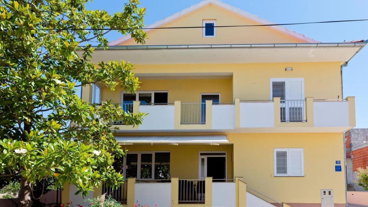 Apartments Sonia Sukosan Exterior photo