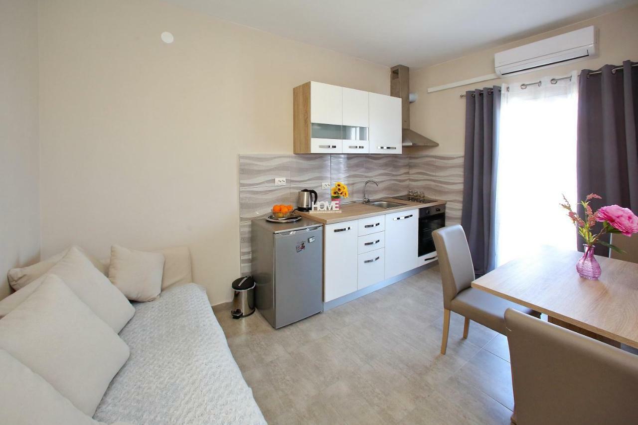 Apartments Sonia Sukosan Exterior photo